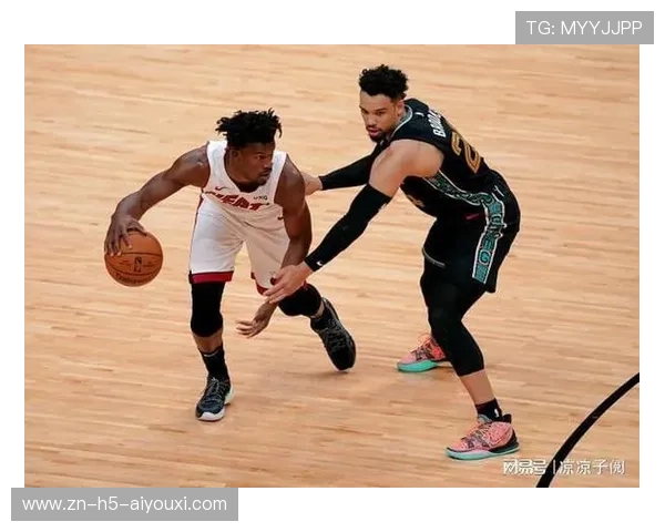 巴特勒妙传队友轻松得分，热火攻势延续